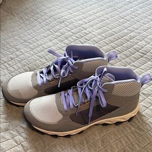 NWOT Columbia Gray and Purple Hiking Boots